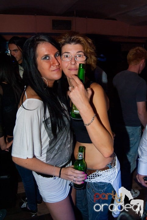 Saturday Night Party în Club Seven, 