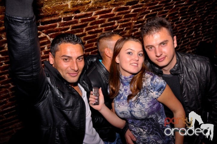 Saturday Night Party în Escape, 