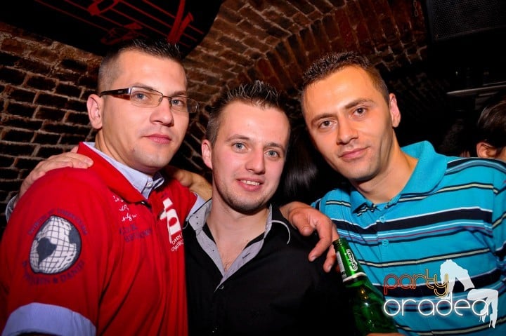 Saturday Night Party în Escape, 