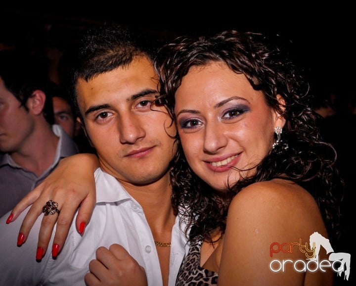 Saturday Night Party în Escape,