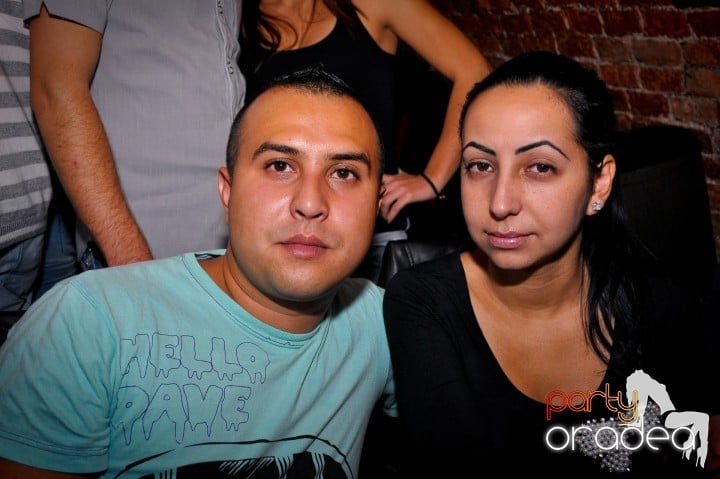Saturday Night Party în Escape,