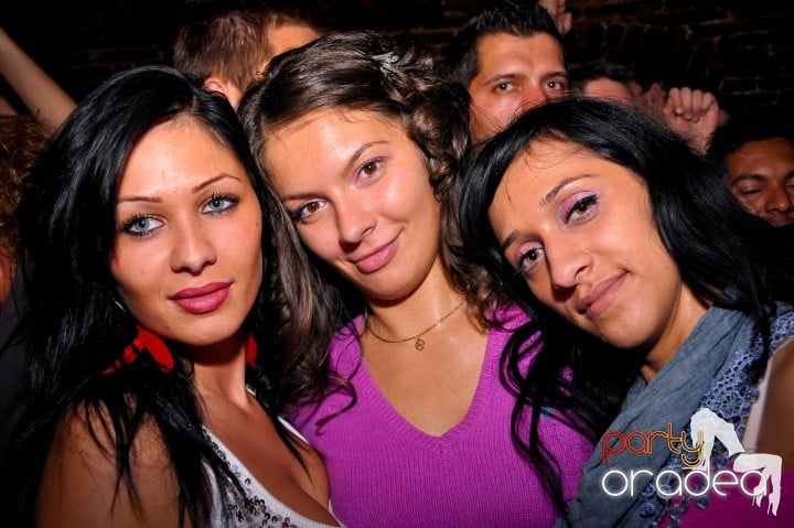 Saturday Night Party în Escape, 