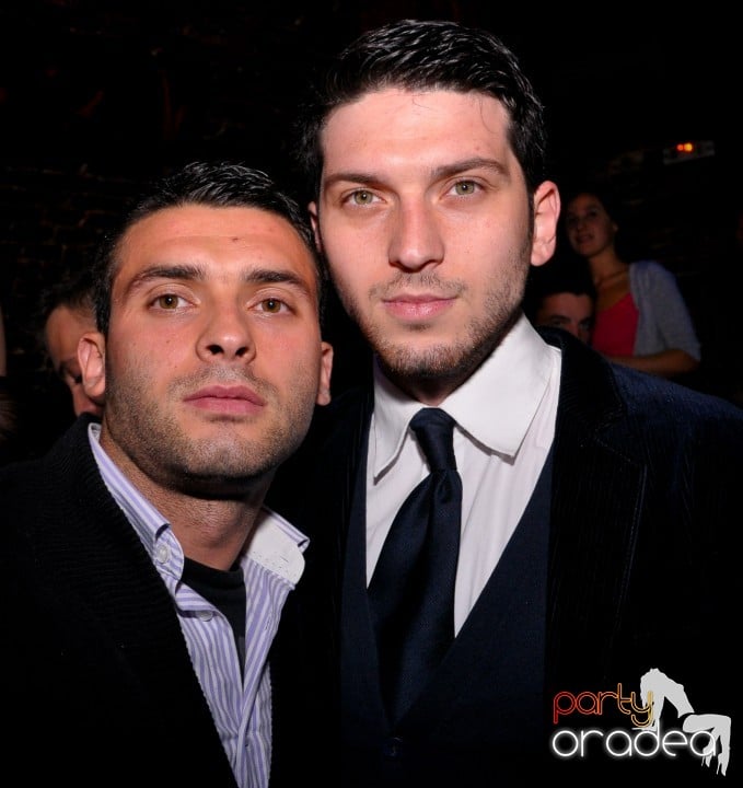 Saturday Night Party în Escape,