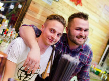 Saturday Night Party @ Steam Bar