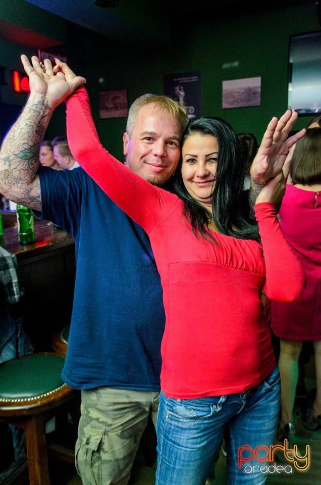 Saturday Night Party, Green Pub