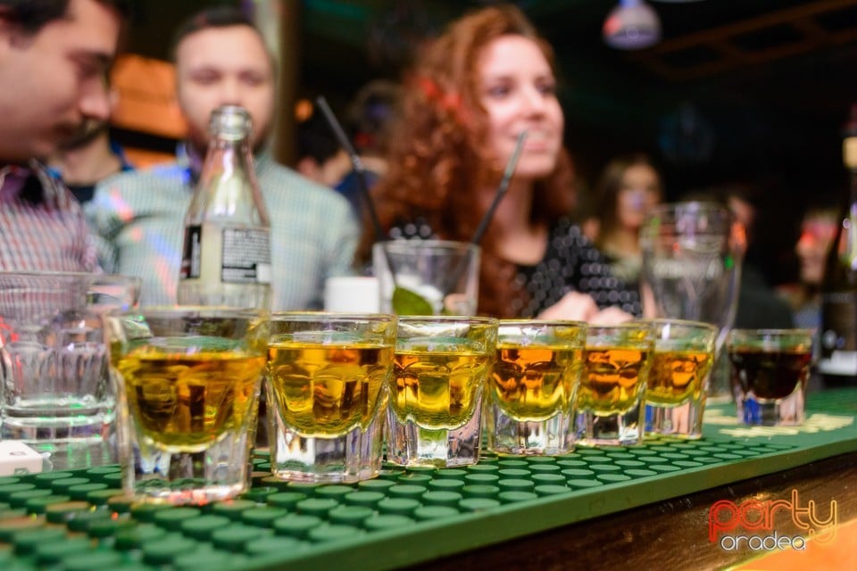 Saturday Night Party, Green Pub
