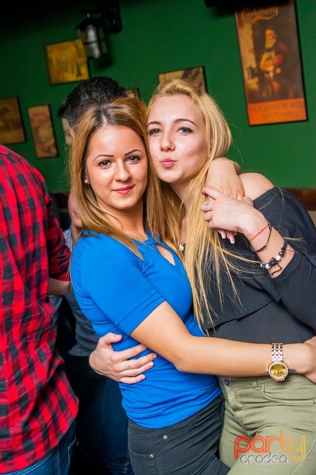 Saturday Night Party, Green Pub
