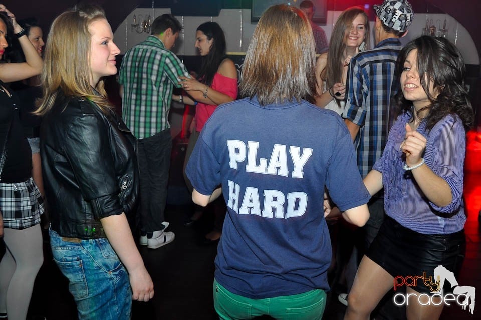 Saturday Night Show în Club Atti's, 