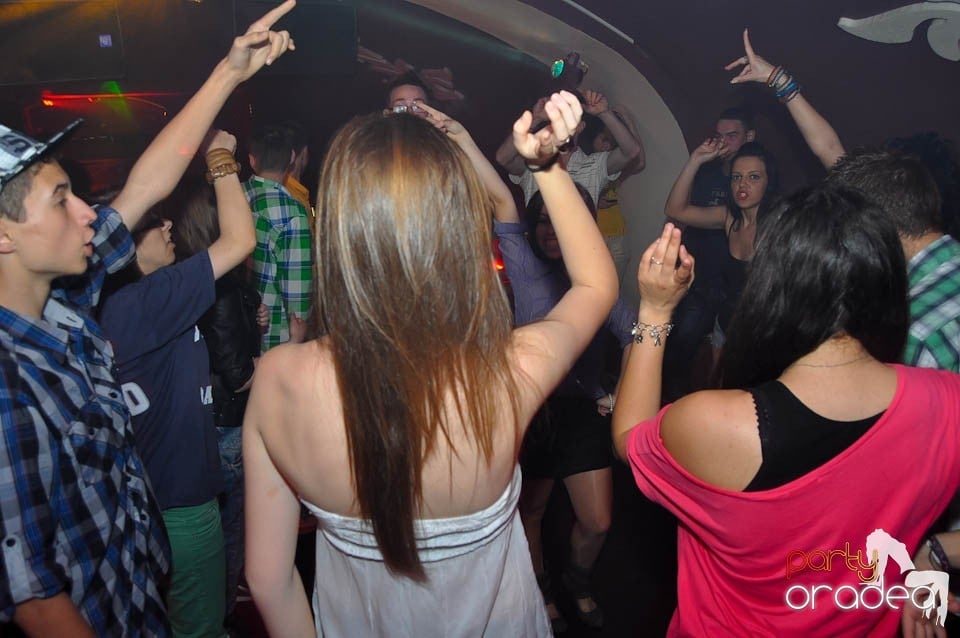 Saturday Night Show în Club Atti's, 