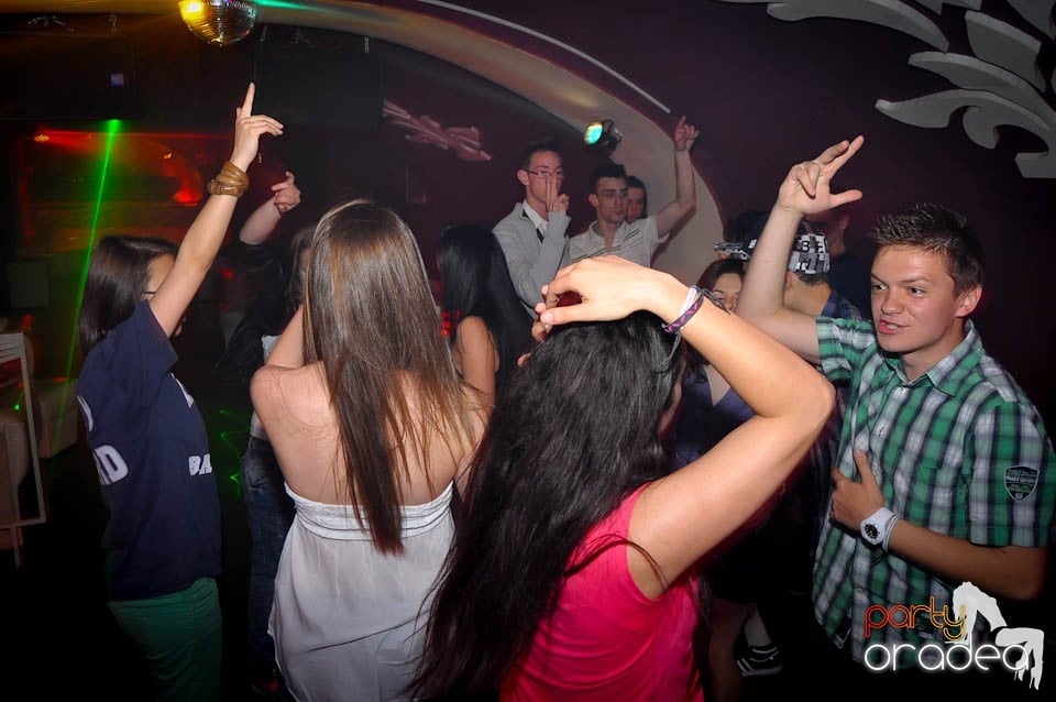 Saturday Night Show în Club Atti's, 