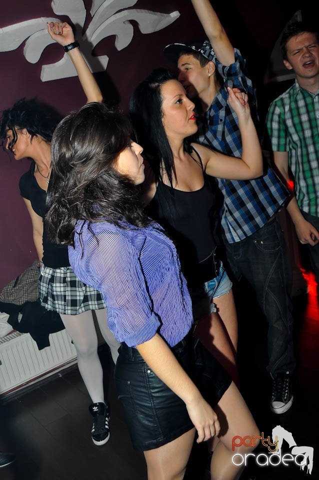 Saturday Night Show în Club Atti's, 