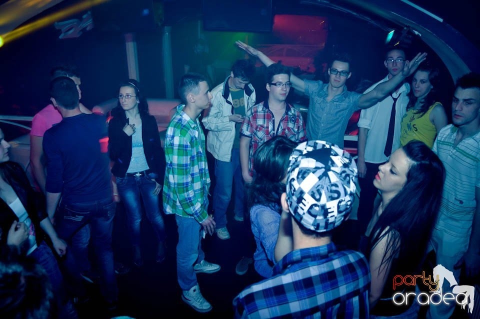 Saturday Night Show în Club Atti's, 