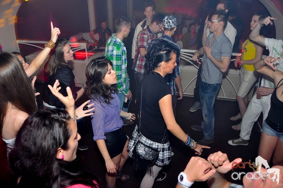 Saturday Night Show în Club Atti's, 