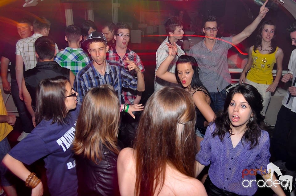 Saturday Night Show în Club Atti's, 