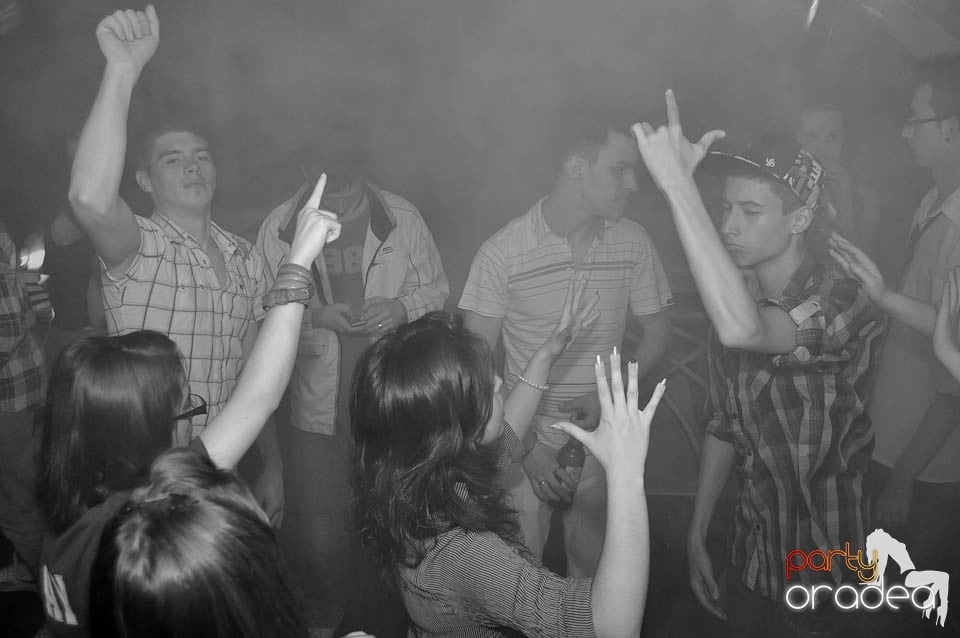 Saturday Night Show în Club Atti's, 