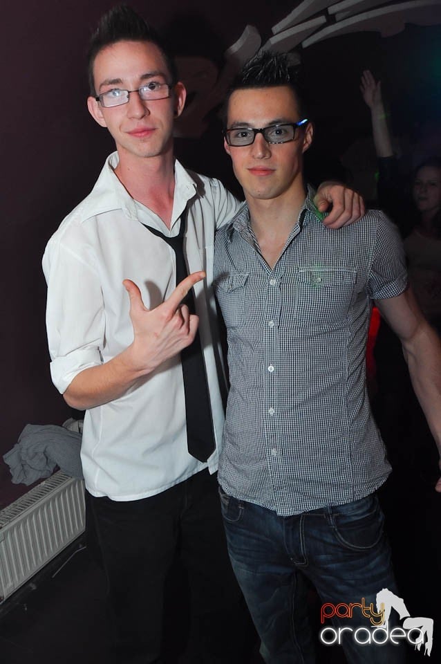 Saturday Night Show în Club Atti's, 