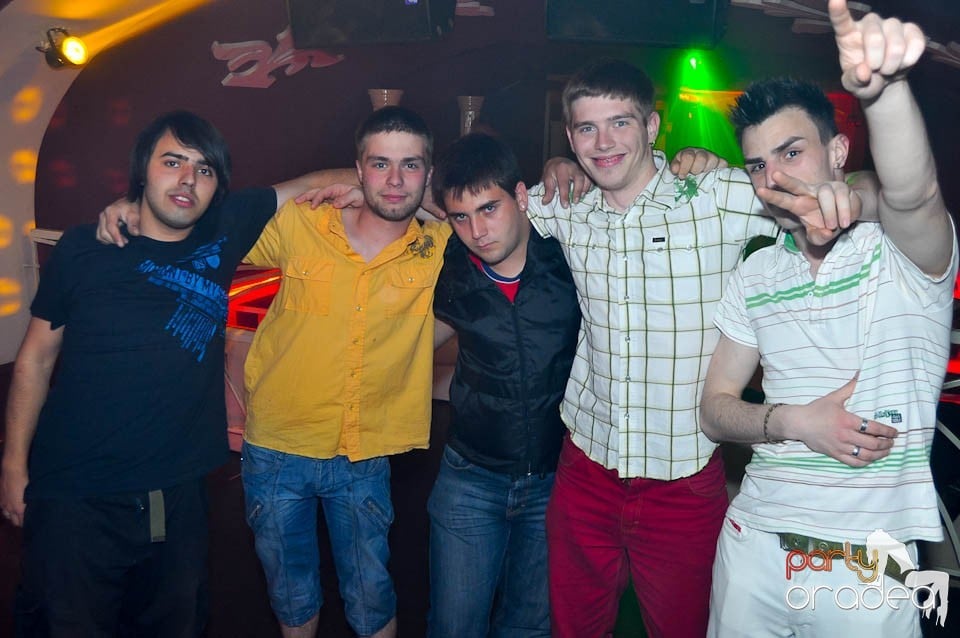 Saturday Night Show în Club Atti's, 