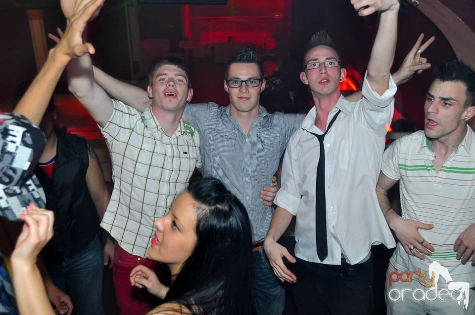 Saturday Night Show în Club Atti's, 