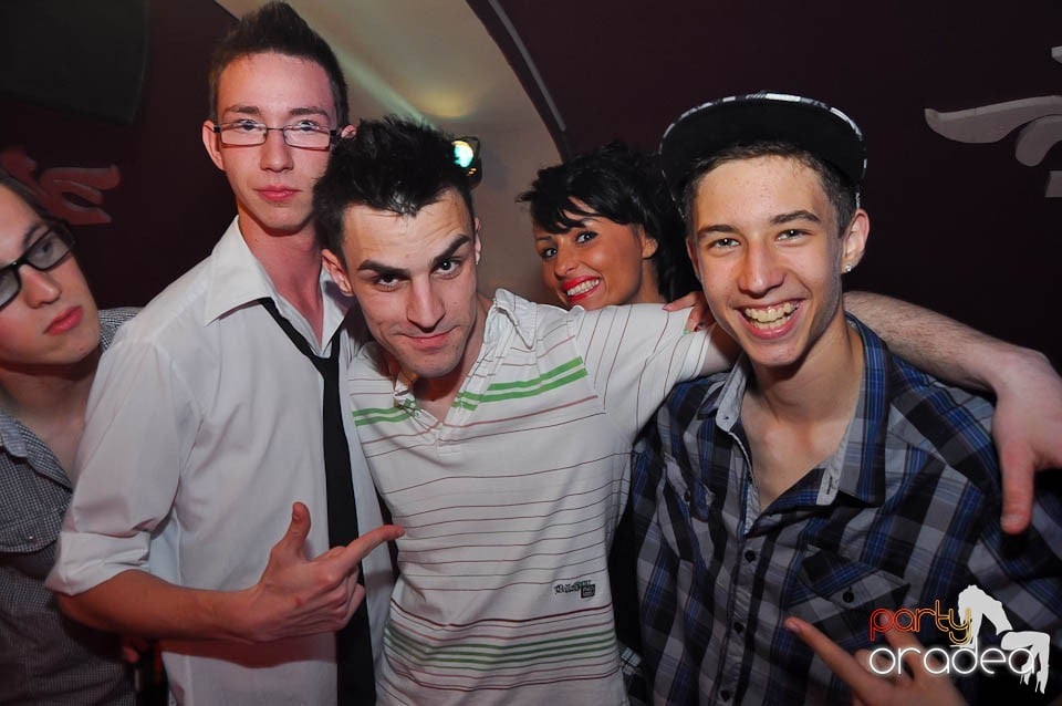 Saturday Night Show în Club Atti's, 