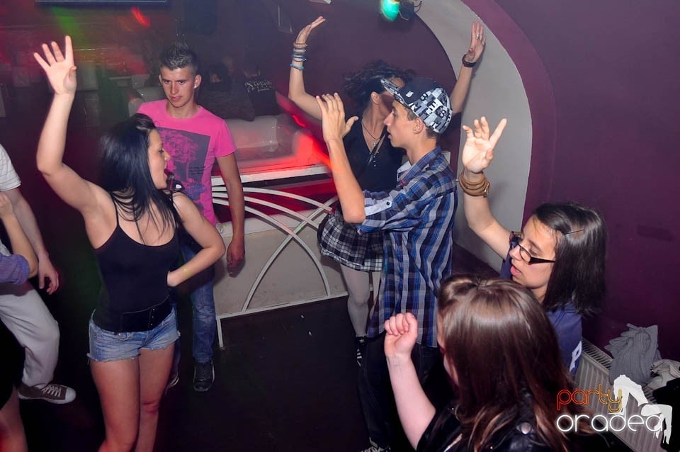 Saturday Night Show în Club Atti's, 