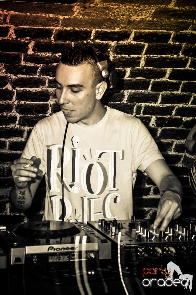 Saturday Night SLAM, 