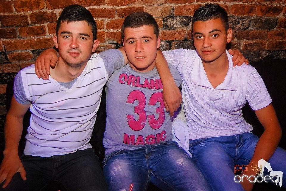 Saturday Party @ Club Escape,