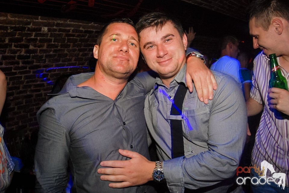 Saturday Party @ Club Escape,