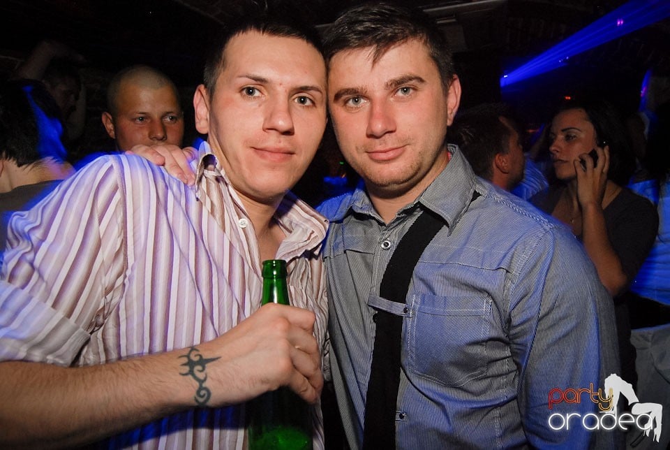 Saturday Party @ Club Escape,