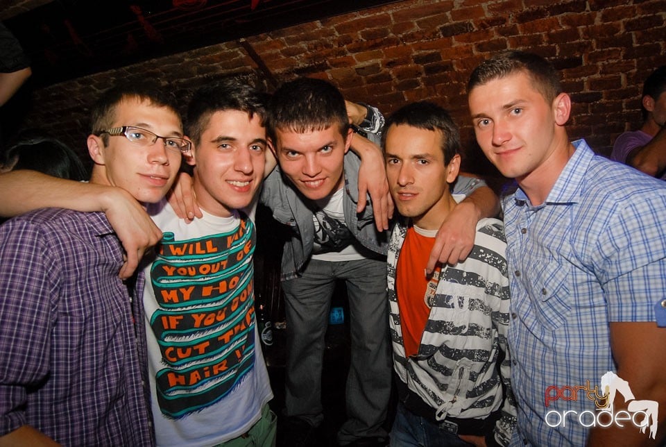 Saturday Party @ Club Escape,