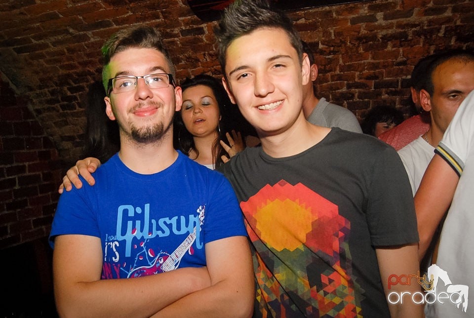 Saturday Party @ Club Escape,