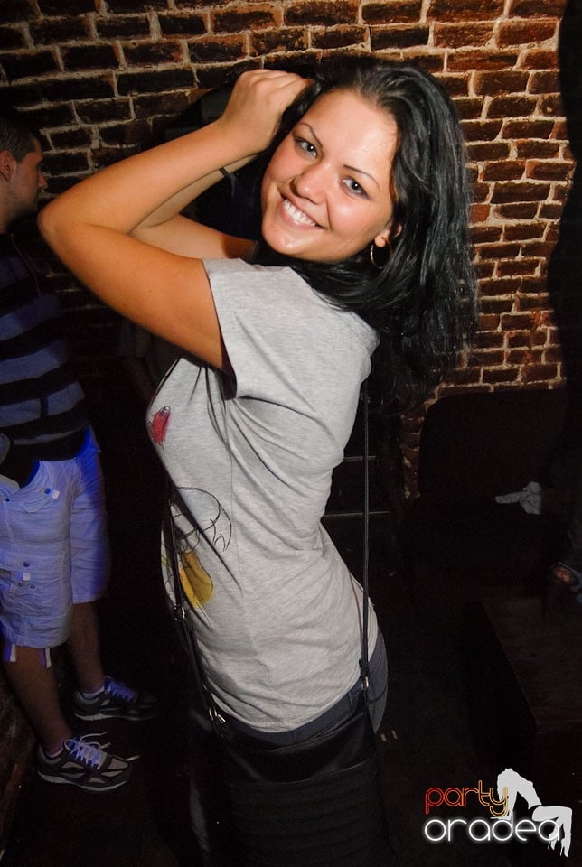 Saturday Party @ Club Escape,