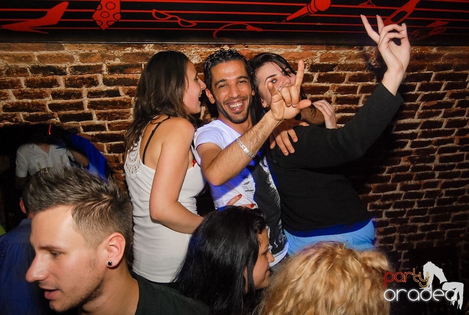 Saturday Party @ Club Escape, 