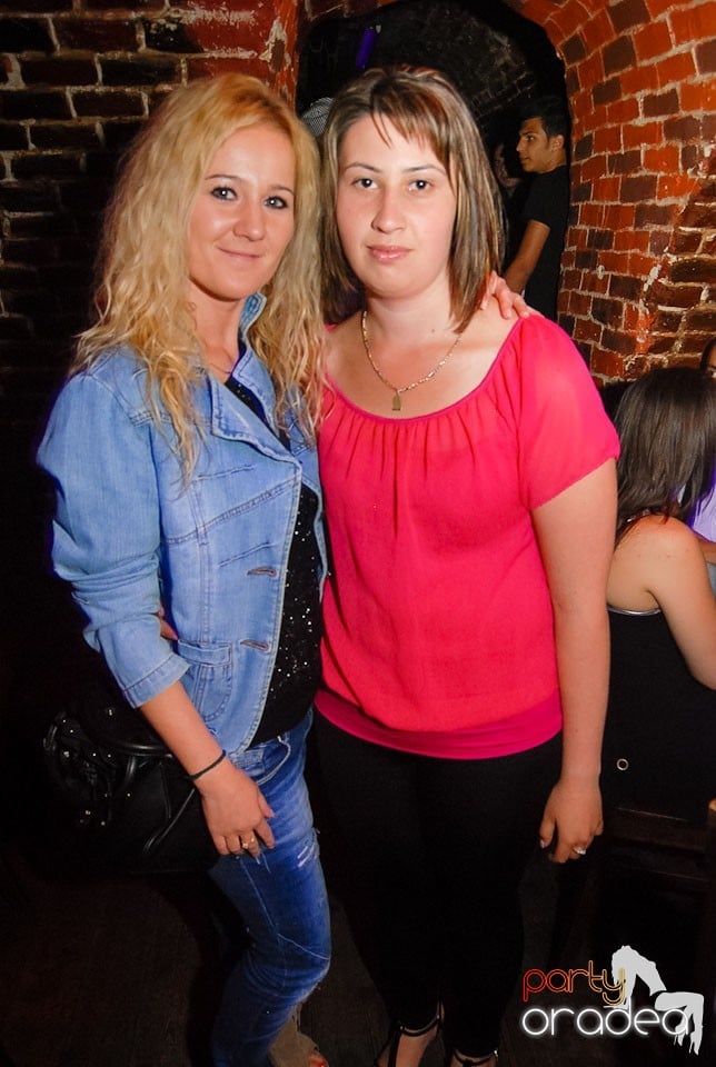 Saturday Party @ Club Escape,