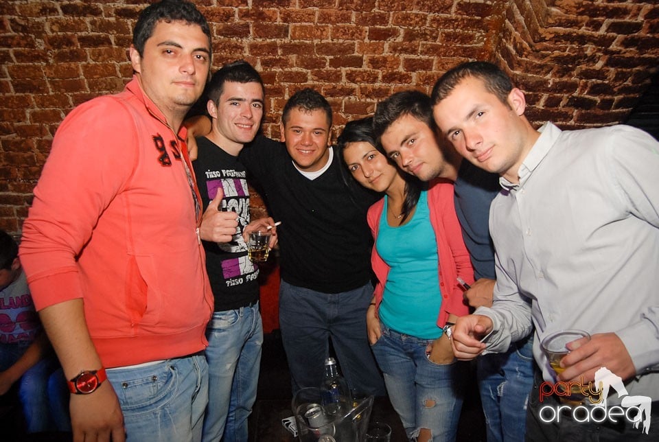 Saturday Party @ Club Escape,