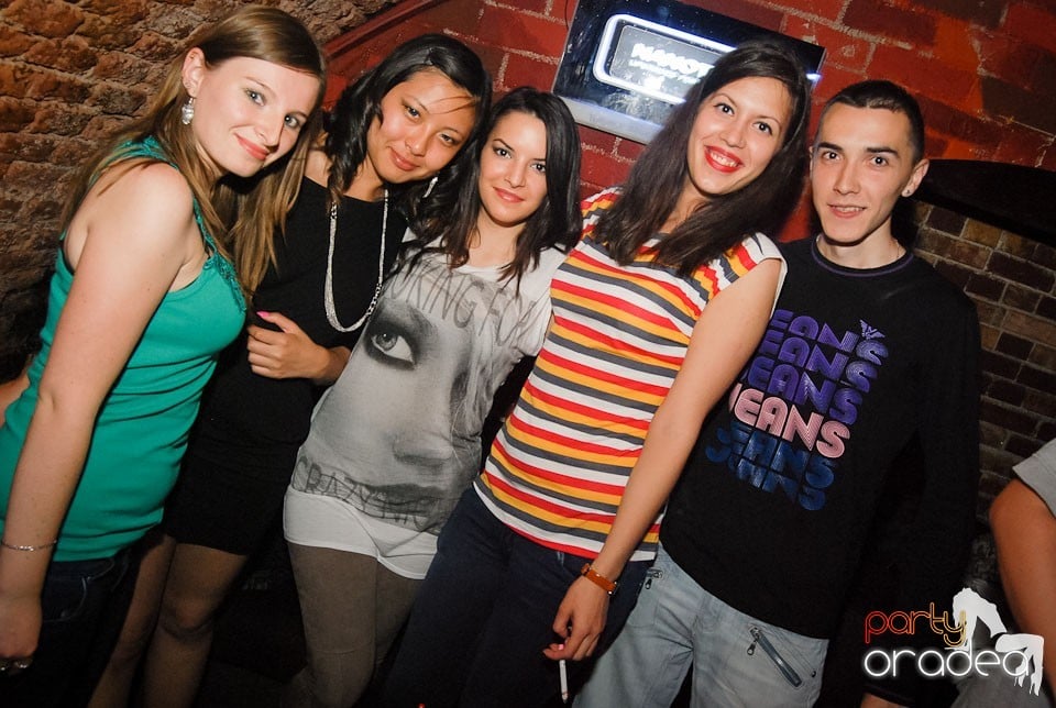Saturday Party @ Club Escape,