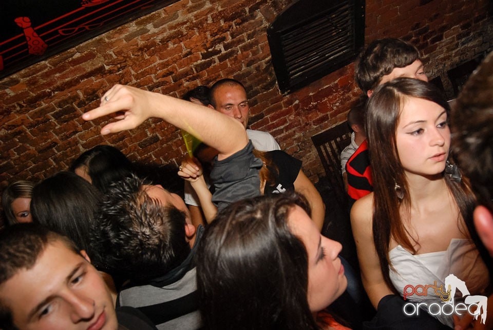 Saturday Party @ Club Escape,