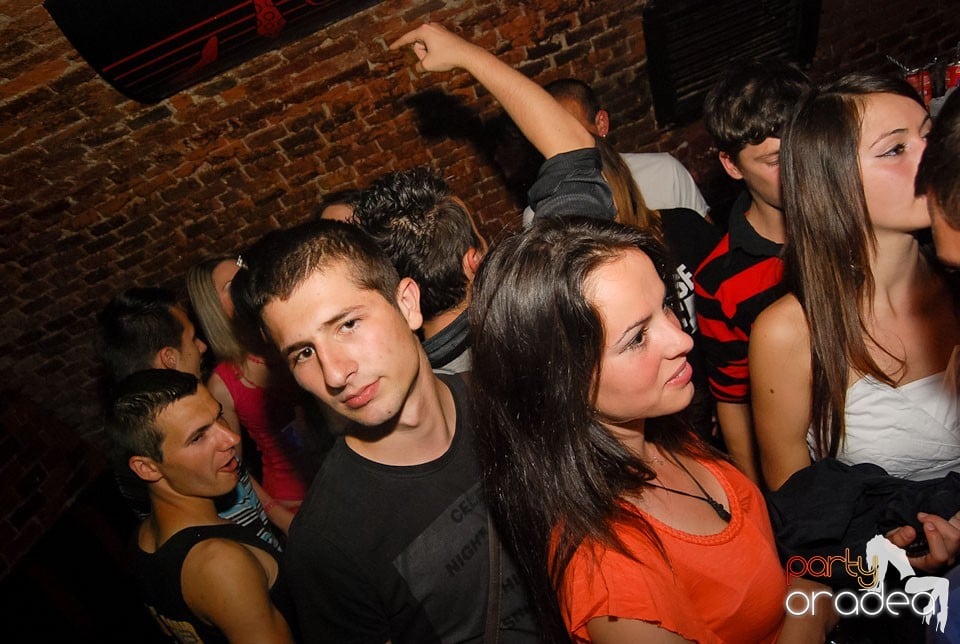 Saturday Party @ Club Escape,