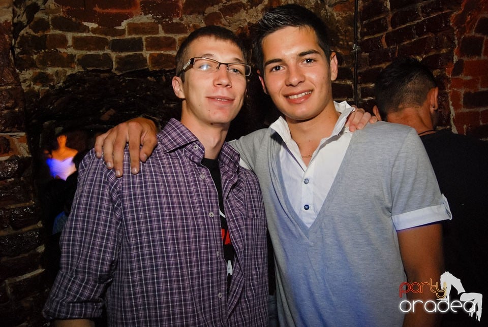 Saturday Party @ Club Escape,