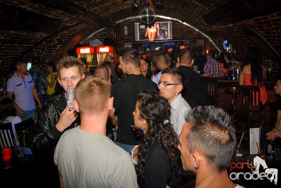 Saturday Party @ Club Escape,
