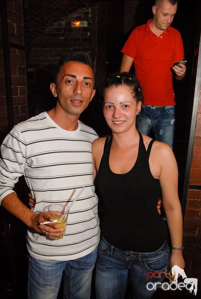 Saturday Party @ Club Escape,
