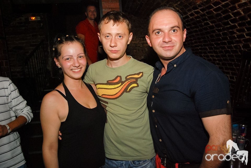 Saturday Party @ Club Escape,