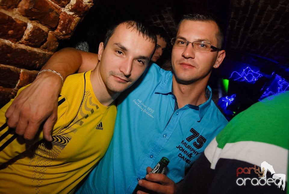 Saturday Party @ Club Escape,