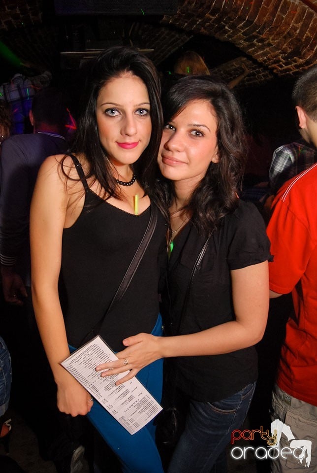 Saturday Party @ Club Escape,