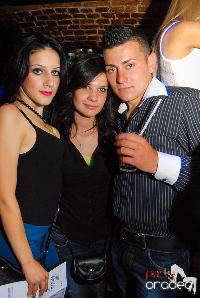 Saturday Party @ Club Escape,