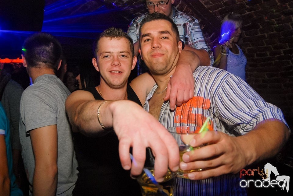 Saturday Party @ Club Escape,