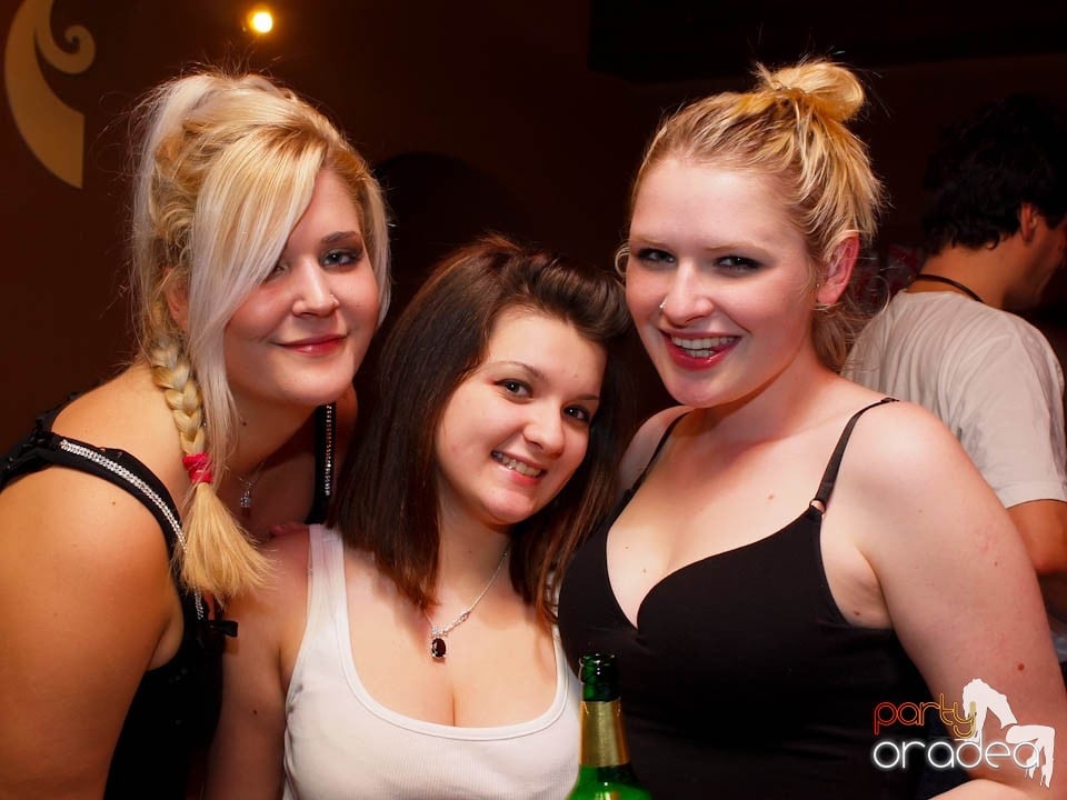 Saturday Party în Chanson, 