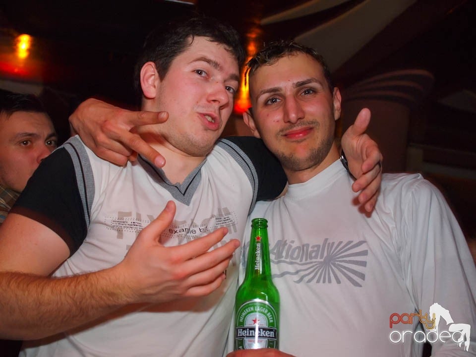 Saturday Party în Chanson, 