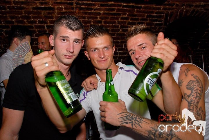 Saturday Party în Escape, 