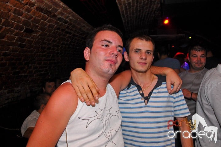 Saturday Party în Escape, 