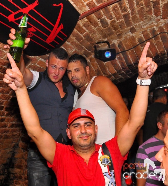 Saturday Party în Escape, 